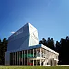 Slik blir den nye attraksjonen som Møller Eiendom bygger ved innkjøringen til Oslo Lufthavn. Illustrasjon: Nordic Office of Architecture