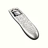 NOMINERT TIL ÅRETS TILBEHØR: Logitech Harmony 600 og 650 kan sannsynligvis erstatte de aller fleste av fjernkontrollene du har liggende rundt omkring i stua. Konfigurasjon for de aller fleste enheter kan lastes direkte inn ved tilkobling til en PC eller Mac.