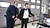 Leif Holand til venstre. Her med næringsminister Torbjørn Røe Isaksen. Foto: Håkon Jacobsen / NFD