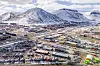 I Longyearbyen bor det for tiden drøyt 2500 personer, ifølge Statistisk sentralbyrå. Bildet er tatt i mai 2024.