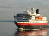 Hurtigruteskipet Nordnorge er ett av de seks som skal bytte ut diesel- med LNG-motorer og installere batterier. Bilde: Tore Stensvold