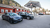 Elbilåret 2019 er umulig å oppsummere uten å sette tidenes mest solgte elbilmodell, Tesla Model 3, i sentrum. Her avbildet med Kia e-Soul.