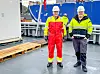 Skipssjef på KV Svalbard, Geir Martin Leinebø (t.v.), og FMA-inspektør Jim David Kolsing. Foto: Forsvarsmateriell