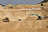 Kina sitter på store ressurser av såkalte sjeldne jordarter. Bildet er fra en gruve for utvinning av slike kritiske mineraler i fylket Ganxian i provinsen Jiangxi i 2010
