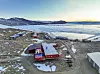 Forskningsstasjonen ligger på grunnfjell på 1300 meters høyde. Ellers er 98 prosent av Dronning Maud Land dekket av is. Foto: Simen Rykkje/Norsk Polarinstitut