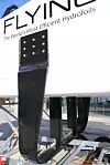 Noe av nøkkelen er designet av foilene, flaps samt kontrollsystemet. Den store vingen er montert med bolter som kan gi etter i tilfelle kraftig sammenstøt med hindringer under vann. Det er enklere og billigere å erstatte en foil enn å reparere skroget. Foto: Tore Stensvold
