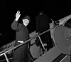 SAS innviet sin rute København-Los Angeles over Nordpolen i 1954. Her er DC-6B «Helge Viking», OY-KM, klar til å ta av fra København for å fly mot Søndre Strømfjord og Winnipeg til Los Angeles med statsminister Oscar Torp om bord på den historiske ferden. Foto: NTB / Scanpix