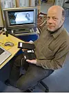 TIL SIKRINGSSKAPET:Geir Vavik vil inn i sikringsskapet ditt for å levere bredere og billigere bredbånd.