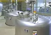 Tanker må tømmes og rengjøres for sikker bakteriesporingav hver masseplugg/batch (Ill. Endress+Hauser).