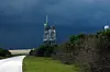 TRUER: Florida er truet av orkanen Ernesto. Lynnedslag fredag og dårlig vær søndag morgen, førte til utsatt oppskyting. Hvis Ernesto styrer utenom Florida, kan Atlantis ta av tirsdag 29. august.