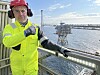 Torbjørn Giæver Eriksen er direktør for næringspolitikk i Offshore Norge. Bildet er tatt på Sleipner-feltet, hvor det produseres gass og kondensat. I området ligger også Sleipner Riser-plattformen, et knutepunkt for 70 prosent av norsk gasseksport.