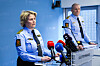 – Vi samarbeider tett med den amerikanske ambassaden, sier Grete Lien Metlid, leder for Felles enhet for operativ tjeneste i politiet. Her er hun sammen med Frode Larsen, leder ved Felles enhet for etterforskning og etterretning, på en pressekonferanse i forbindelse med eksplosjonen ved den amerikanske ambassaden i Oslo søndag natt.