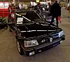Hva i huleste gjør en Peugeot 205 XS 1991-modell på tidenes råeste norske bilmesse? Jo, denne tilhører utstillingen av den norske kongefamiliens kjøretøy opp gjennom årene. Den strøkne 205-en var 18-årsgaven til kronprins Haakon fra KNA.