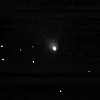 MOT MÅL: Deep Impact fotograferte Tempel 1 65 dager før møtet skal finne sted. På vei mot målet vil Deep impact fotografere kometen flere ganger, blant annet for å hjelpe navigatørene til å føre sonden trygt mot kometens kjerne.