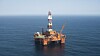 Flere hundre permitterte kan ha fått for lite i lønn fra arbeidsgiver. Nå tar fagforeningen Safe riggselskapet Transocean til retten for å avgjøre saken en gang for alle. Transocean har hatt flere runder med permitteringer, deriblant for de ansatte på Transocean Arctic (bildet).