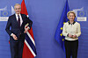 Statsminister Jonas Gahr Støre (Ap) i Brussel sammen med EU-kommisjonens president Ursula Von der Leyen. Bildet er fra en tidligere anledning.