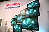 En vegg av Toshibas full-HD-TV-er.