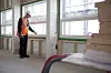 Thomas Aasen fra Hydro på befaring.