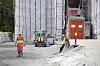 Bygningen er pakket inn for å unngå fuktighet.