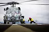 I fjor høst landet en norsk besetning for første gang med MH-60R Seahawk på et kystvaktfartøy, KV Jan Mayen. Foto: Edward Valentin Coates / Forsvaret