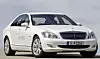 Mens BMW har sin ActiveHybrid, kommer Mercedes-Benz med sin S400 BlueHybrid. Også dette er en hybrid av den milde sorten der den 3,5-liters V6-eren med 279 hk får hjelp av en 20-hesters elmotor.