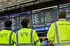 Reisende på Oslo S måtte finne andre transportalternativer da alle tog på Drammensbanen ble innstilt en av flere problemfylte dager i august.