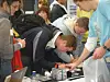 Studenter og utstillere sto i kø for å være med i trekning av både X-box og flatskjerm - forbeholdt tekna-studenter - og iPod nano - forbeholdt bedriftene.