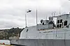 KNM Roald Amundsen skal ha med seg et britisk helikopter på oppdrag i Stillehavet. Det er første gang en fregatt i Nansen-klassen seiler på oppdrag med et helikopter – 19 år etter det første ble levert.
