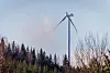 Et blad på 22 tonn og 72 meter ble i april knekt av en vindturbin på Engerfjellet, i Odal vindkraftpark. Fortsatt står turbinene i parken i ro, og vil trolig ikke starte opp før tidligst til høsten.
