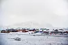 Mangfold: Ny-Ålesund har rundt 180 innbyggere på sommeren, på vinteren bare 35. Mangfoldet er imidlertid stort med rundt 20 nasjonaliteter fordelt på 11 forskningsstasjoner. Foto: Eirik Helland Urke