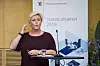 Finansminister Siv Jensen (Frp) holder pressekonferanse om statsbudsjettet 2018 i plenumssalen torsdag. Foto: Junge, Heiko