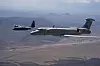 Den siste flygningen med et EC-130H Compass Call-fly ved siden av etterfølgeren, EA-37B Compass Call, over det sørlige Arizona 3. september 2026. Foto: Senior Airman Devlin Bishop