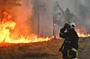 Skogbrannene i Sør-Europa er nærmest utenfor menneskelig kontroll, mener branningeniør Lars-Göran Uddholm.