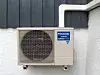 Husholdninger med varmepumpe holder ifølge SSB en innetemperatur som i gjennomsnitt er 0,4 °C høyere enn husholdninger uten varmepumpe.