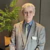 Eirik Selvik leder komiteen som har revidert standarden for solcelleanlegg med vanlig strømplugg. Foto: Knut Bjørheim