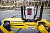 Robothunden er produsert av Boston Dynamics, som har spesialisert seg på disse firbeinte skapningene. En slik vofs koster rundt millionen i innkjøp, mens laserscanneren på toppen koster fra rundt en halv million og oppover. Foto: Arash A. Nejad