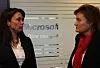 SAMMEN: På mandagens møte mellom it-minister Rigmor Aasrud (t.h.) og Microsoftsjef Hege Skryseth var samarbeid og ikke standardiseringskrangel som sto på dagsorden.