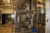 Pasteurisering skjer i rør der ølet varmes opp til 70 - 80 grader.