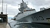 På bildet ser man skadene på KNM Helge Ingstad etter at skipet kolliderte med et lasteskip i november 2018.