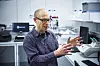 – Vi har utviklet en datamodell som kan hjelpe oss med å si hvilke medisiner som virker best for hver enkelt pasient, sier professor Ran Friedman. Foto: Joakim Palmqvist/Linnéuniversitetet