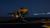 Her lastes det våpen om bord på et F-35B på dekket på USS Essex (LHD 2). Foto: Lance Cpl. A. J. Van Fredenberg