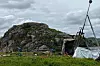 Boreriggen er fra en av prøveboringene i Storeknuten-området. Fjellet Storeknuten i bakgrunnen er nå tatt inn i selskapet Norge Mineralers ressursestimat.