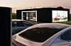 Noe sånt som dette så Praksis Arkitekter for seg at Tesla-loungen på Ramstadsletta skulle se ut. Nå har Bærum kommune sagt nei til planene.