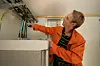 HATER KABLER: Dekningsdirektør Bjørn Amundsen i Telenor med fiberkabler.