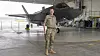 Prins Joachim av Danmark på besøk på Lockheed Martin-fabrikken før de fire F-35A-flyene skulle ferges over til Skrydstrup.