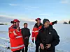 Leder i teknisk seksjon i Vegvesenet Region Sør, Knut Hagberg, brudirektør Børre Stensvold, NIFS-leder Bjørn Dolva og geotekniker Frode Oset i Statens Vegvesen måtte holde god avstand fra Skjeggestadbrua da de besøkte ulykkesstedet sammen med Teknisk Ukeblad før rivingen. Ingen fikk gå nærmere enn 50 meter, og undersøkelsene av brua og skredet foregikk med droner.