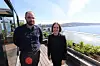 Nissans nordiske elbildirektør (t.h) Krista Honkimäki og produktsjef elbil Niko Tillan. Foto: Marius Valle