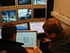 FULL KONTROLL: Hver minste funksjon på den dyrebare bakgraveren kan følges fra kontrollrommet.