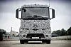 Daimler har vist frem en prototype, basert på en eksisterende treakslers modell. Foto: Daimler AG - Global Communications Commercial Vehicles