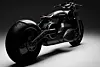 Denne heter Bobber, og er et konsept som skal gi en smak på en kommende motorsykkel. Foto: Curtiss Motorcycles
